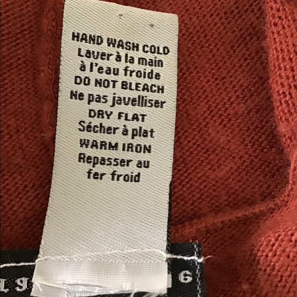 RAIN + ROSE Sweater - Picture 6 of 7